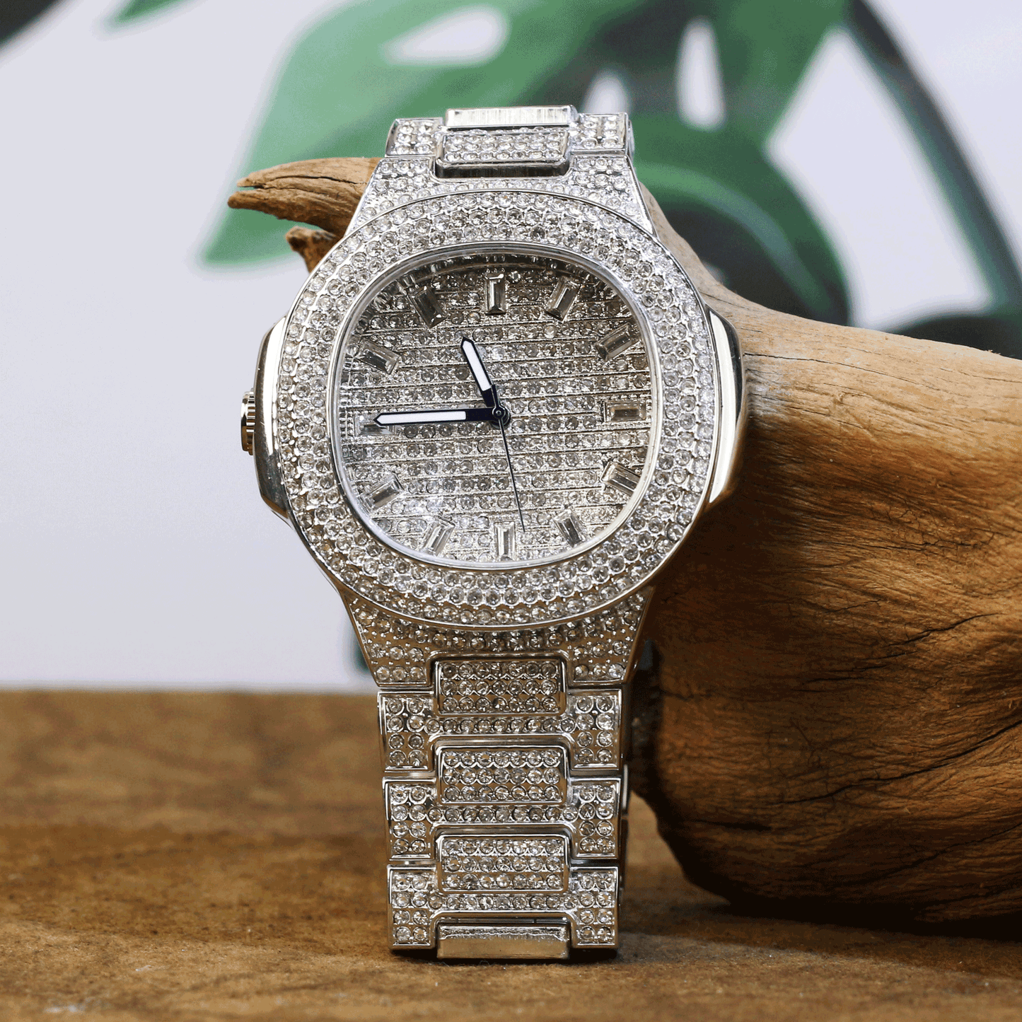 Men’s Luxury Full Diamond Watch – Waterproof Round Dial, Stainless Steel Strap, Business & Fashion Casual Timepiece